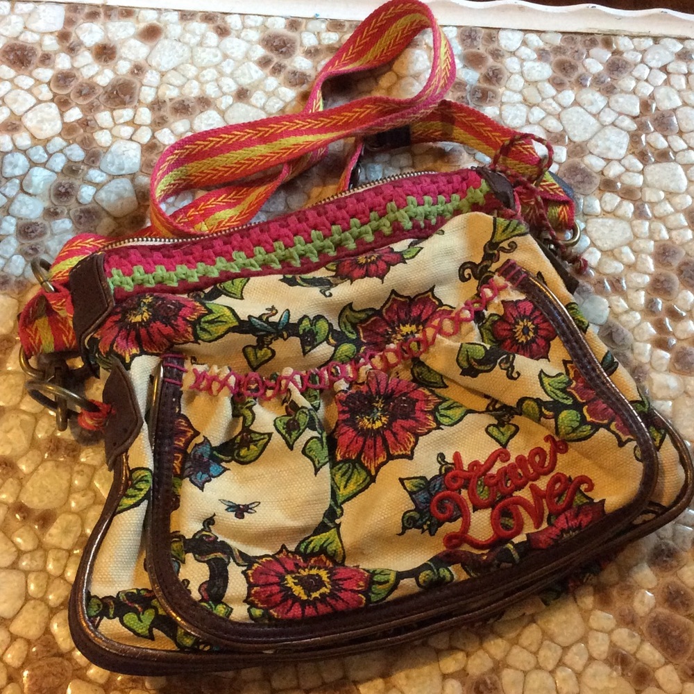 Cute SakRoots "True Love" boho floral bag!
