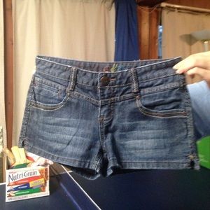size 5 Jean short shorts