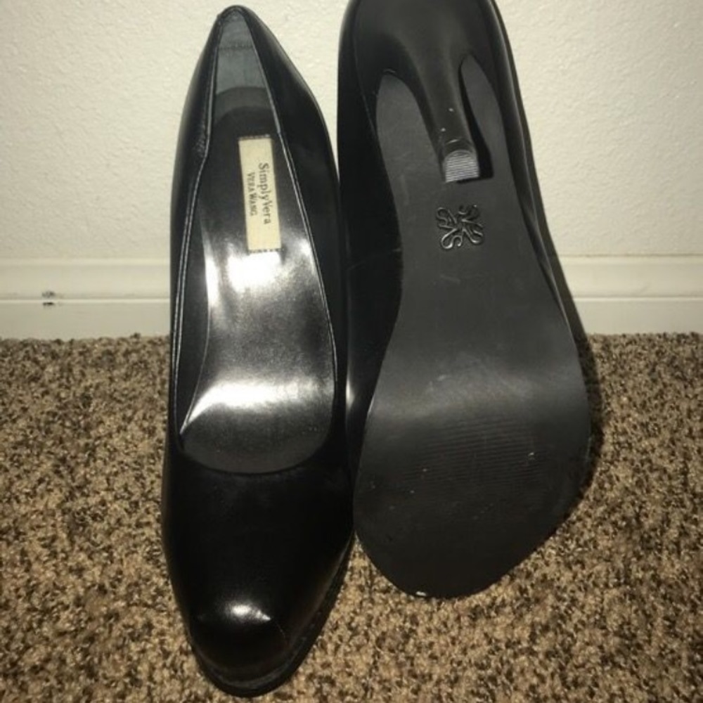 Vera Wang heels