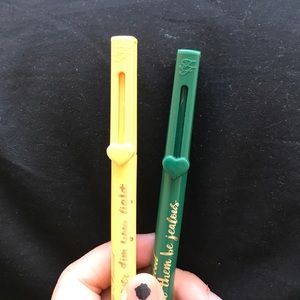 Too faced sketch marker eyeliner green and yellow