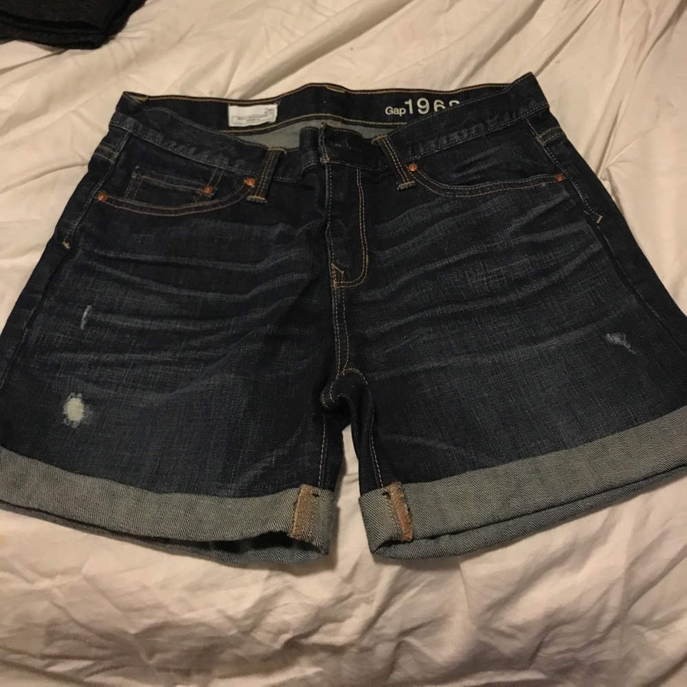Worn Once Gap cuffed shorts