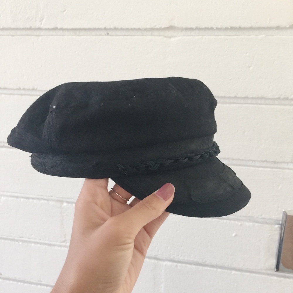 🚫 SOLD 🚫Black Greek fishermen cap 🖤