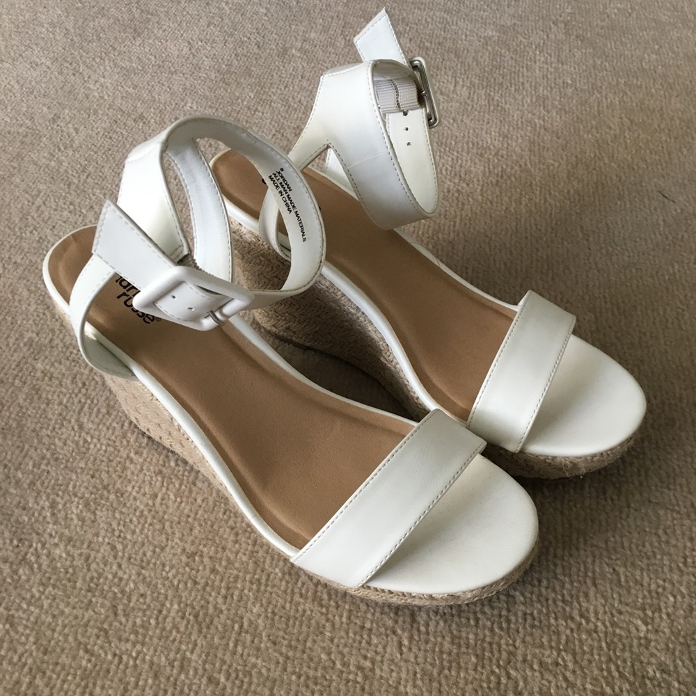 White wedges