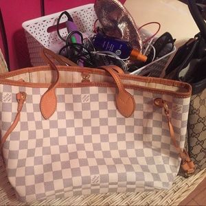 Louis Vuitton Bag.