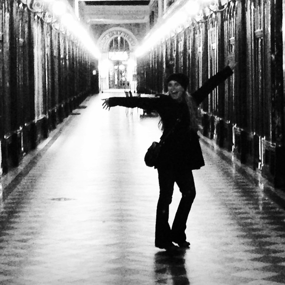 Meet the Posher - Picture 3 of 7