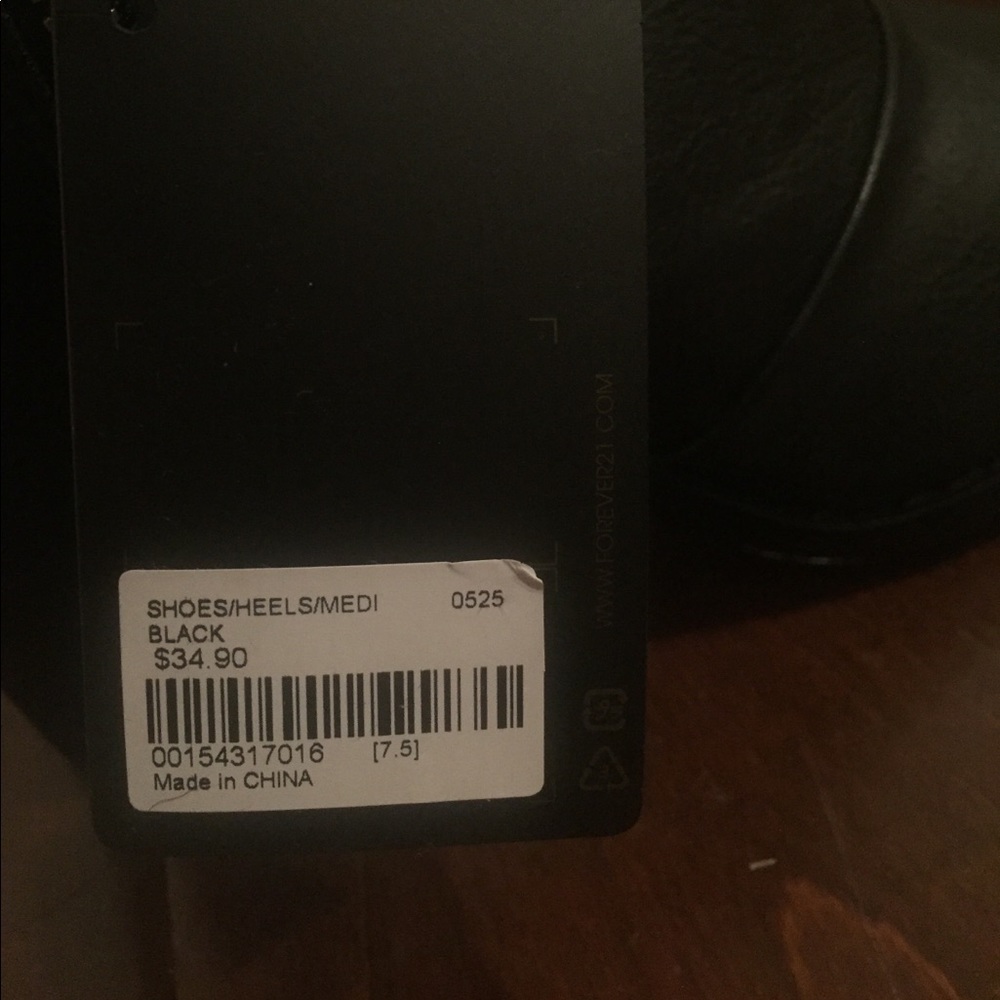 Open toe booties - Picture 4 of 4