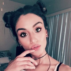 Meet your Posher, Kemana