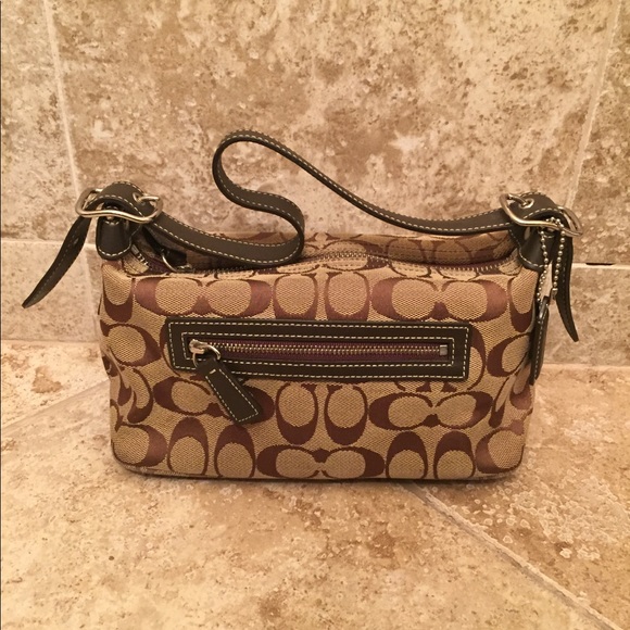 Open to ANY Offer! Authentic COACH hand bag. - Picture 4 of 6