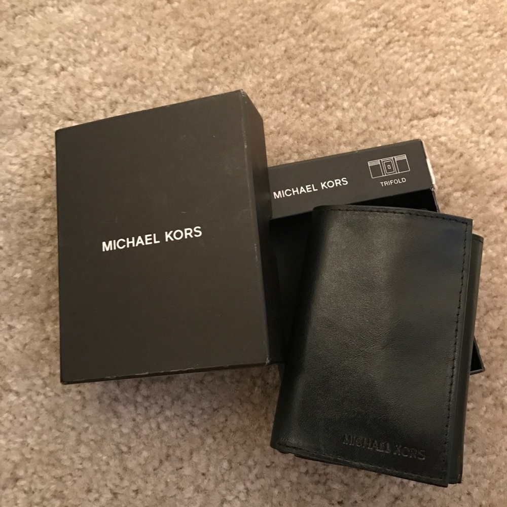 Michael Kors leather trifold wallet!