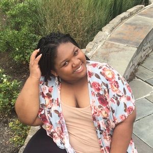 Meet your Posher, Maria