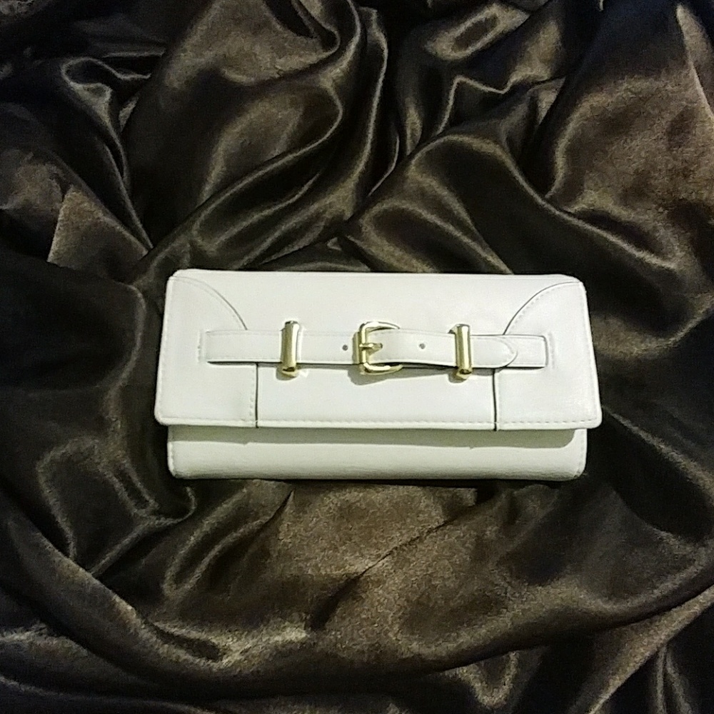 Charming Charlie Wallet