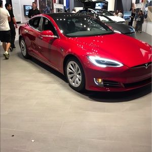 Meet your Posher, Reneisha