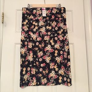 NWT Agnes & Dora Pencil Skirt