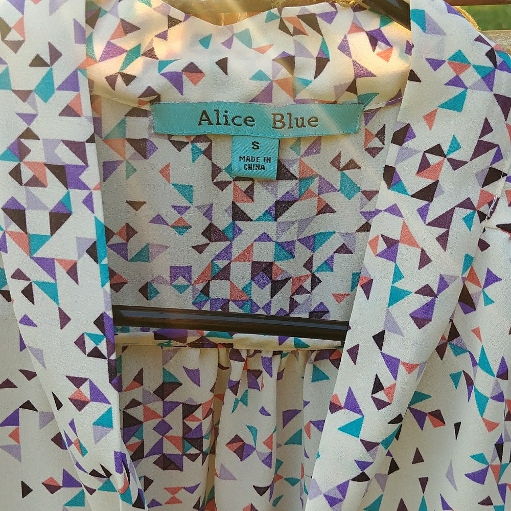 Alice Blue Ruffle Sleeve - Picture 2 of 3