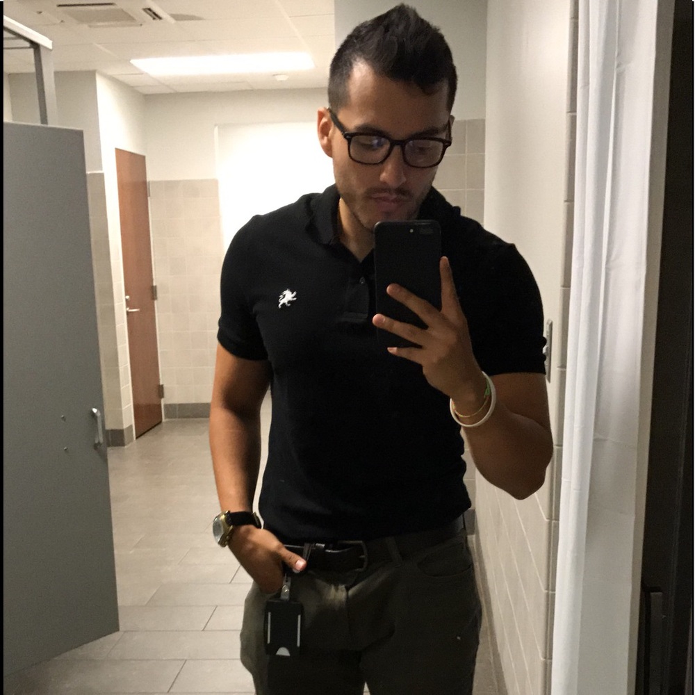 Meet your Posher, Dony