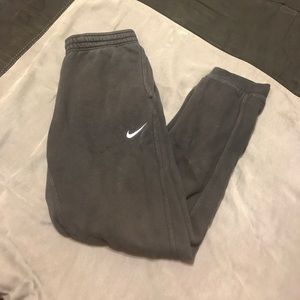Nike sweatpant joggers