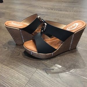 Black Wedges with Jewels