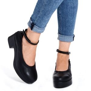 Miista 'Amelia', black chunky bottom shoes 🔥