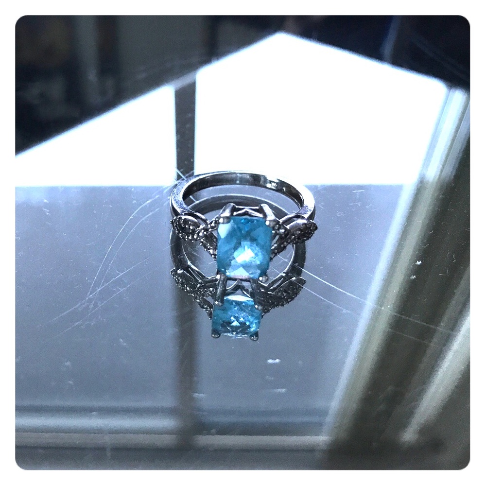 Aquamarine gemstone diamond ring