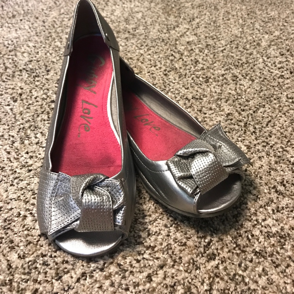 Silver dress shoes