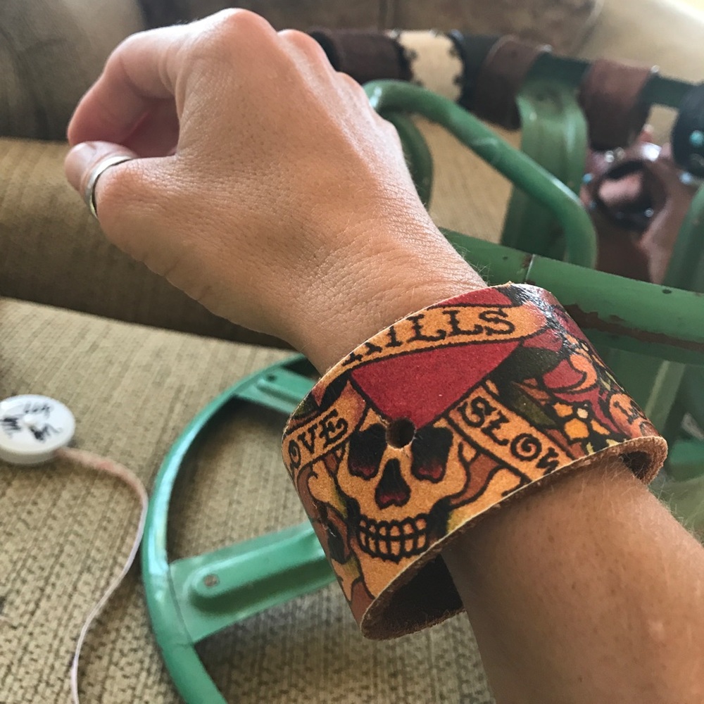 Up cycled belts into bracelets, Ed Hardy - Picture 3 of 4
