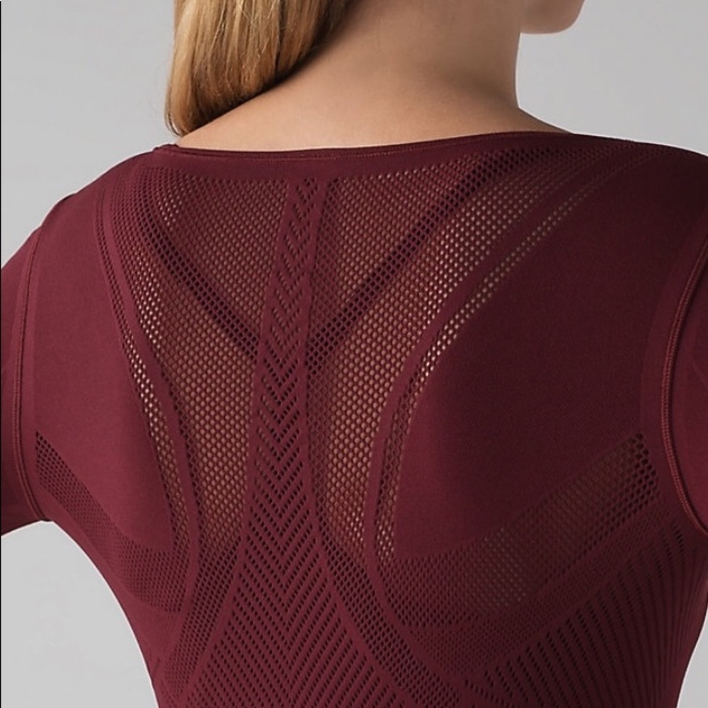 🔥Lululemon Reveal Top Long Sleeve Large Maroon