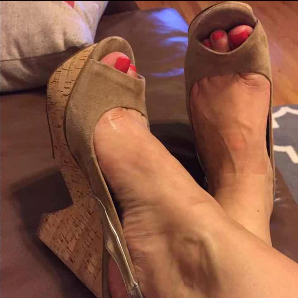 Calvin Klein Wedge