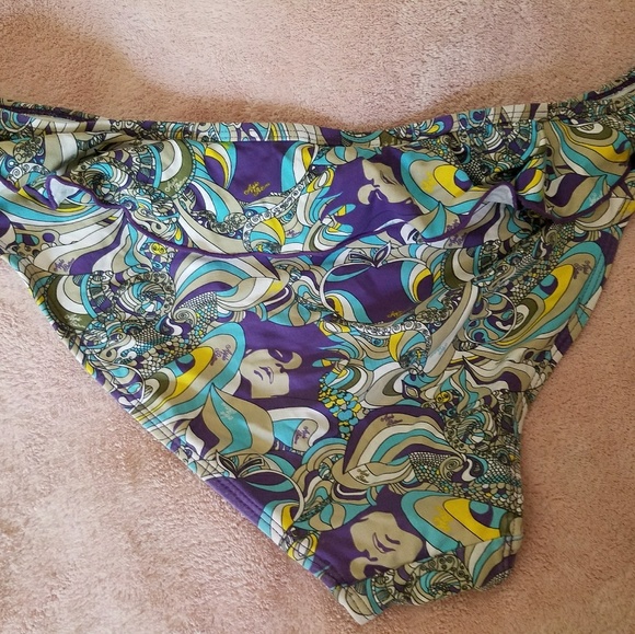 Apple bottoms swimwear. Bikini like new condition. - Picture 3 of 6