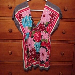 One Clothing sz S Rayon flowered top