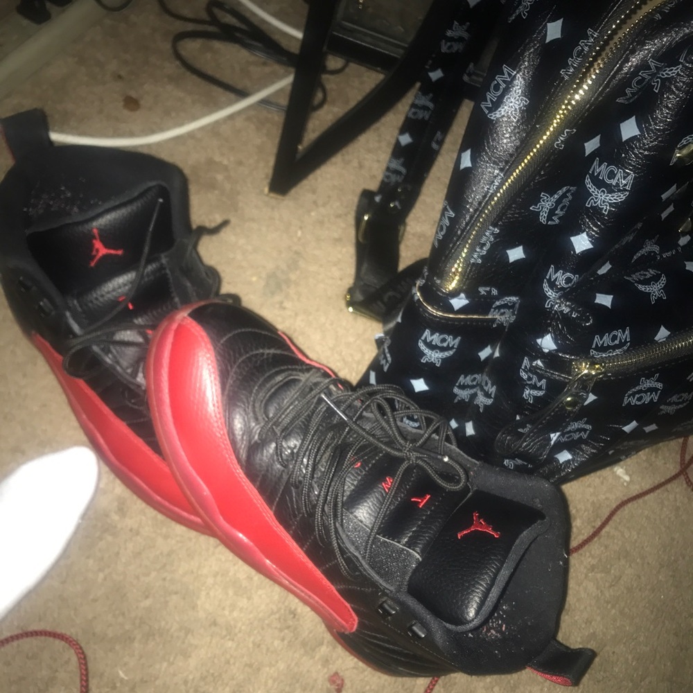 Retro Jordan bred 12's