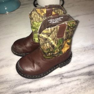 Camo boots - toddler size 8