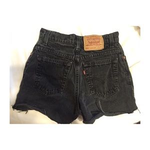 Vintage high rise levi cut off shorts - black
