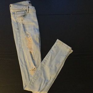 Skinny ripped jeans