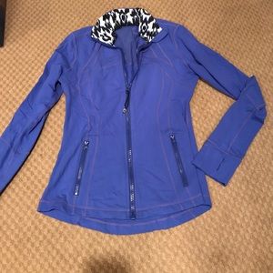 Lulu lemon zip up size 8