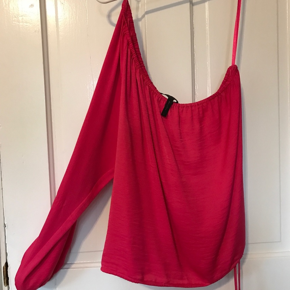 BCBG top