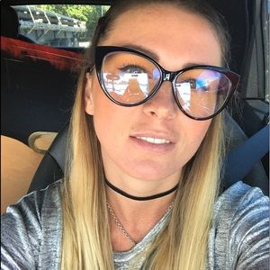 Meet your Posher, Katrina Hello 🙋🏼I'm new here