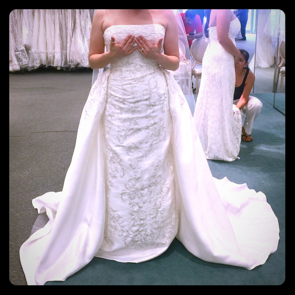 Oleg Cassini Wedding Dress - NEW!