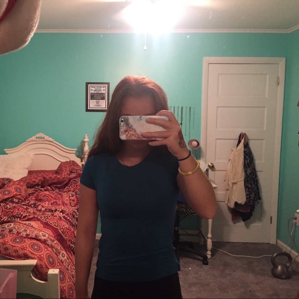 AERIE cute blue crop tee