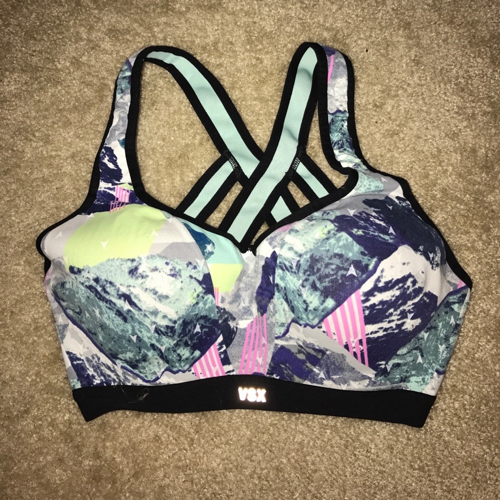 VS Sports Bra 32D