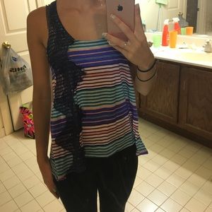 Colorful tank top with lace design