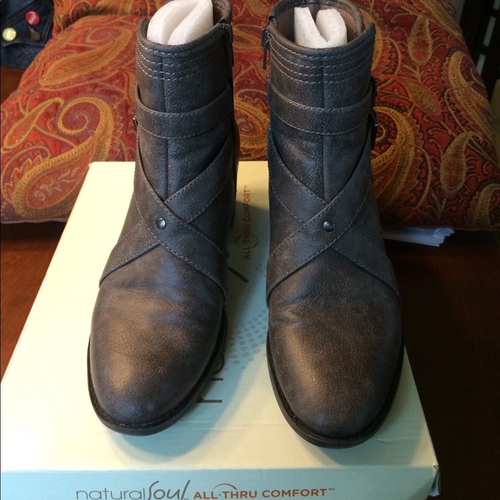 Natural Soul Zela Bootie