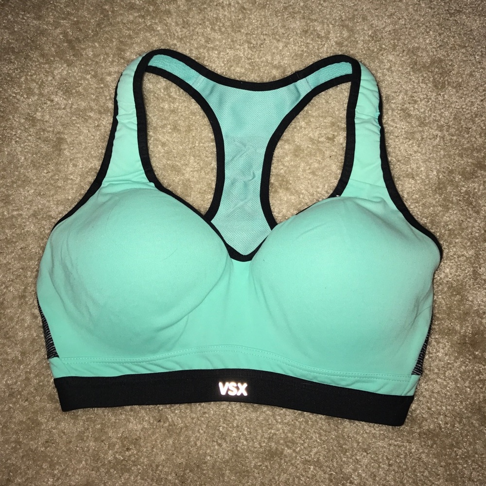 VS Sports Bra 32D