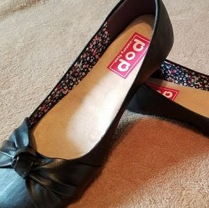 Pops Memory Foam Black Flats