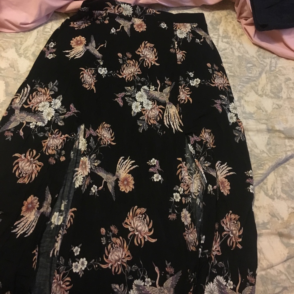 Maxi slit skirt with floral and bird designs