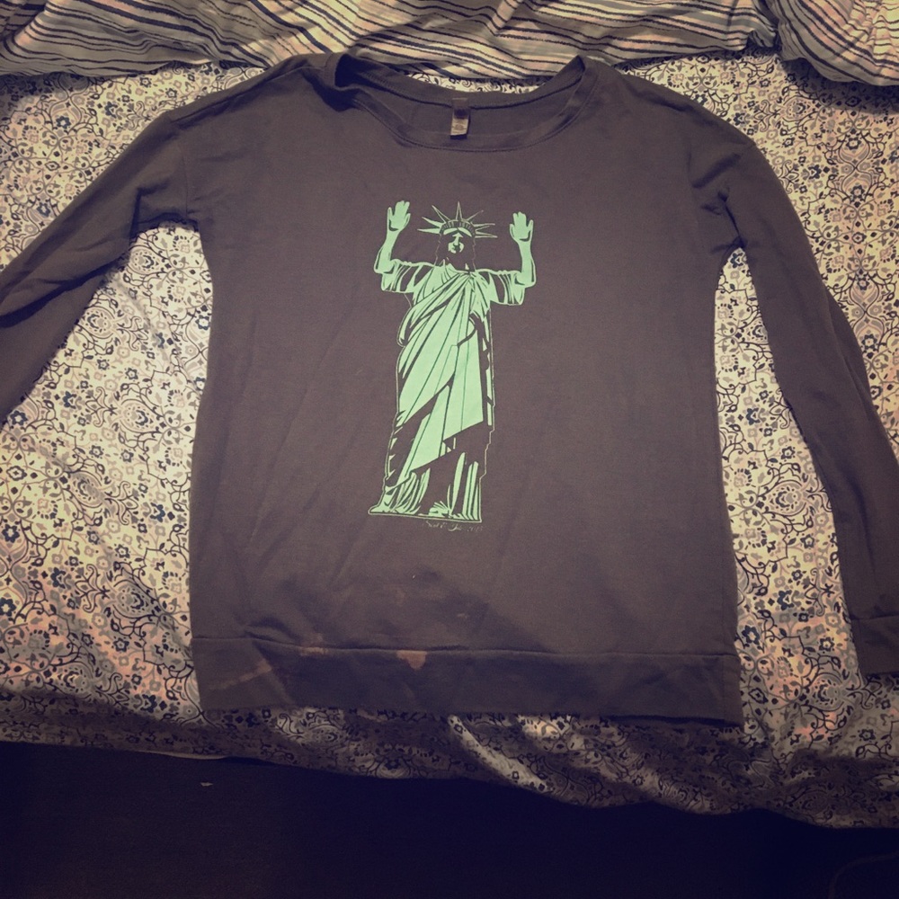 Lightweight sweater