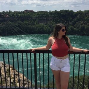 Meet your Posher, Jess