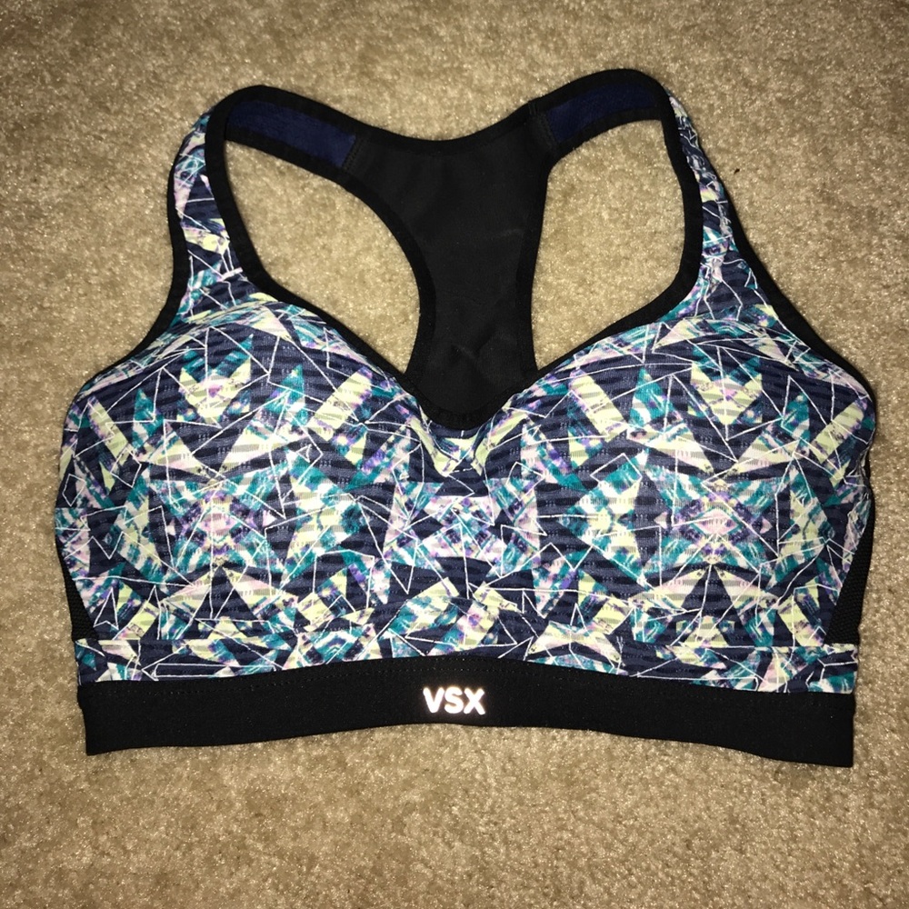VS Sports Bra 32D