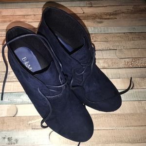 Wedge booties