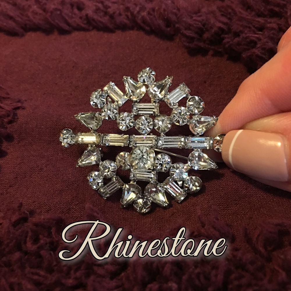 Rhinestone broach