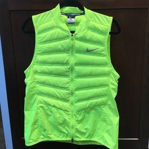 Nike Volt Vest Areoloft